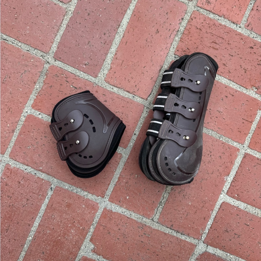 No brand- open front jump boots